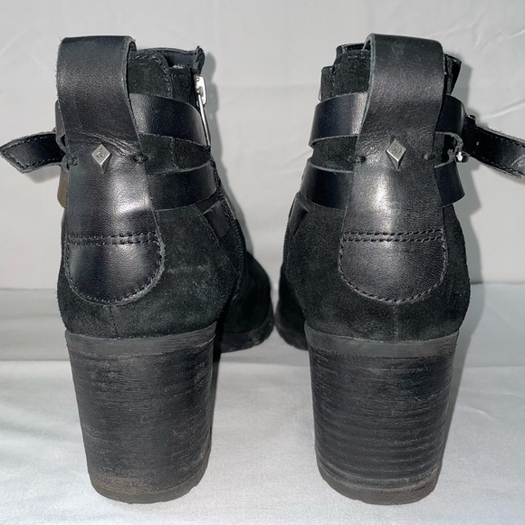 Sam Edelman Hannah Belted Chelsea Suede Strap Buckle Detail BlockHeel Ankle Boot - Picture 6 of 13